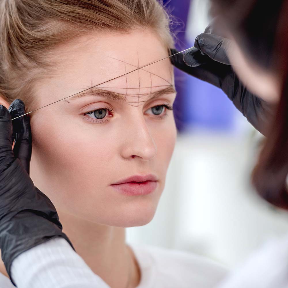 a permanent eyebrow makeup artist in less than 6 weeks
